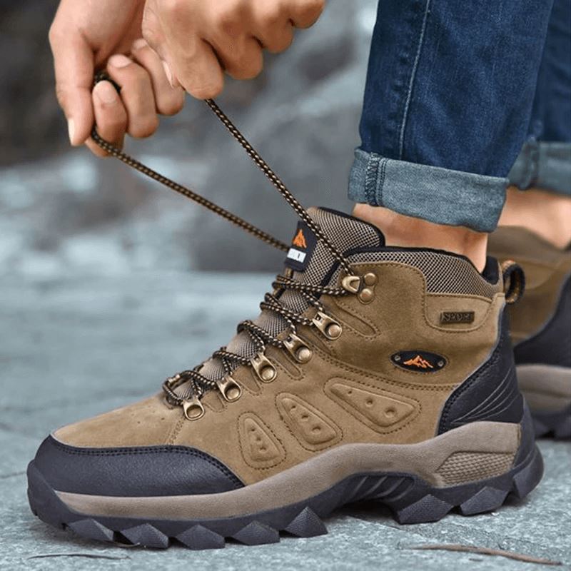 Waterproof hiking boots + free belt included