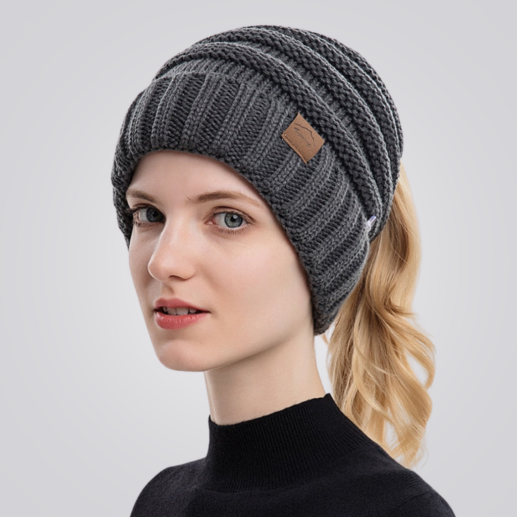 GORRO TÉRMICO CON ABERTURA PARA CABELLO